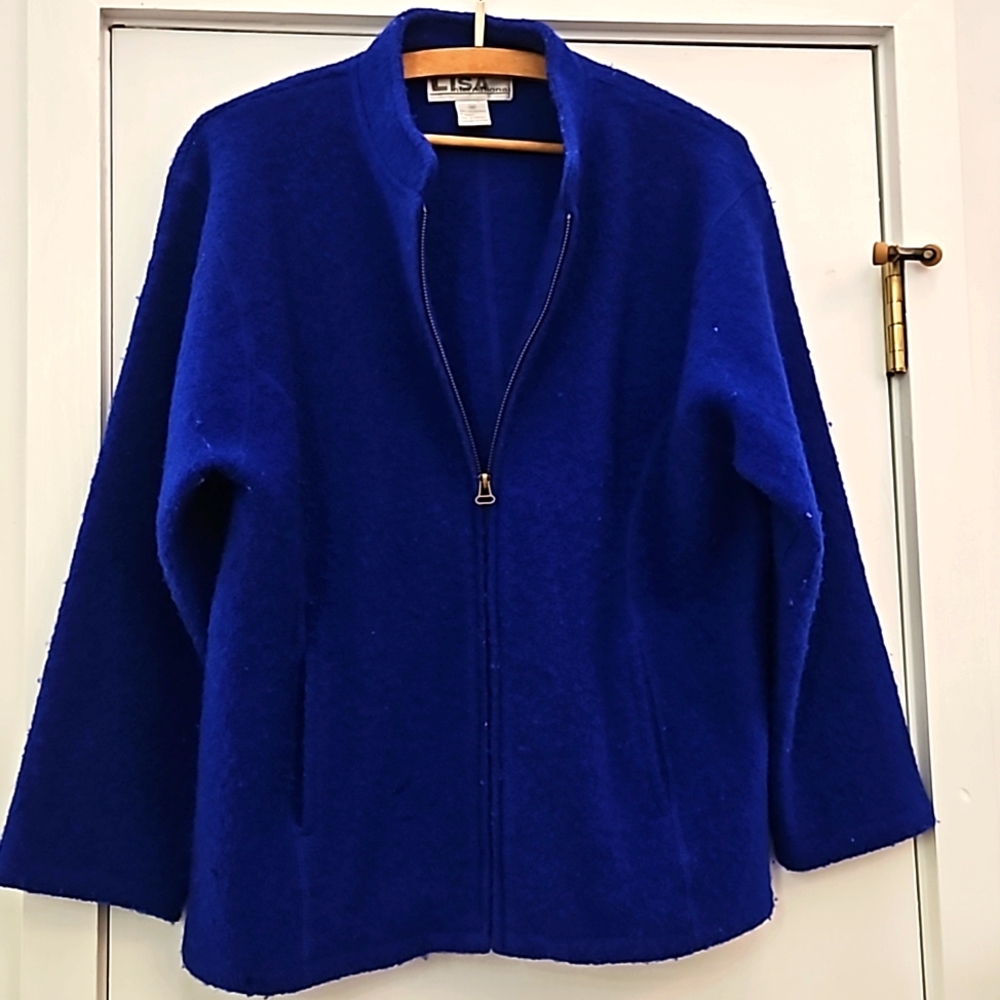 Boucle jacket royal blue size M beautiful classic with full zipper front